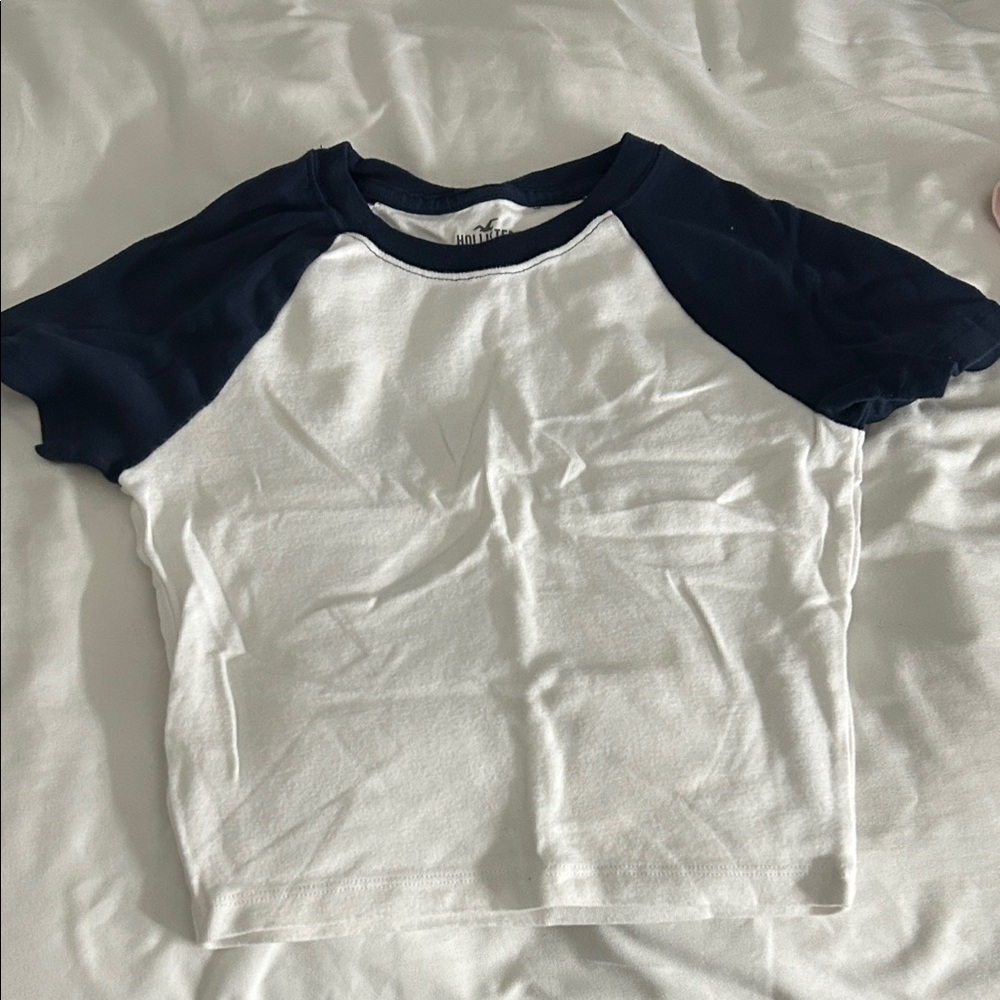 Hollister White and Navy Short Sleeve Tee